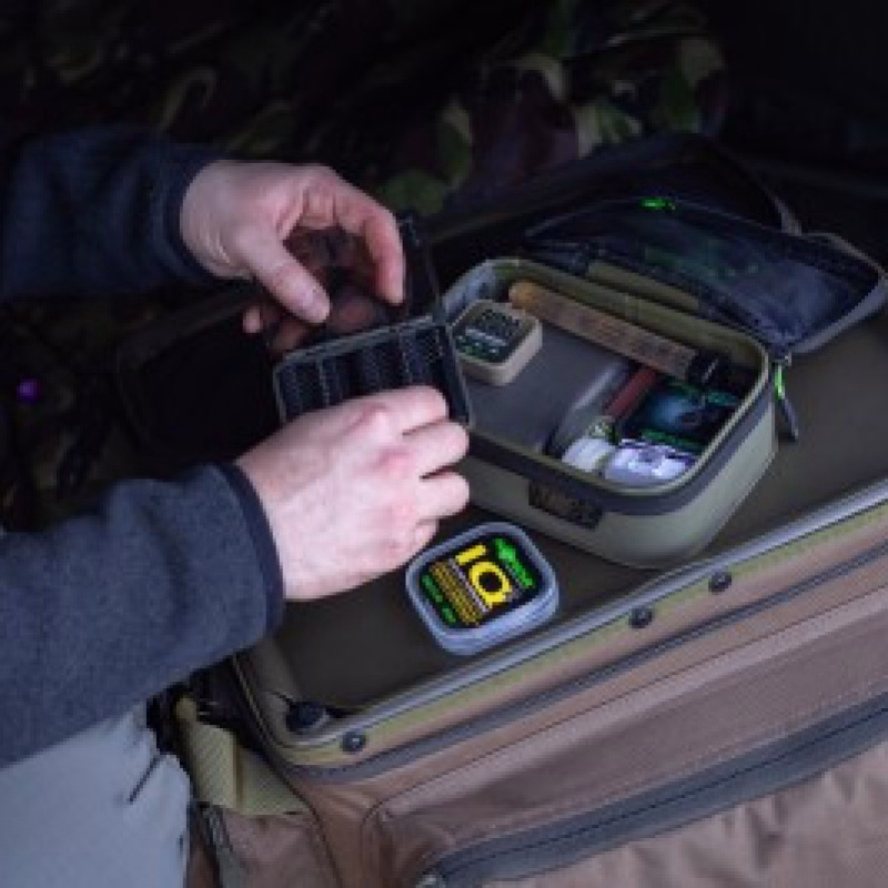 KORDA Compac Framed Carryall Large