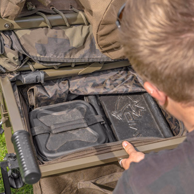 AVID CARP Transit 3 Wheel Barrow