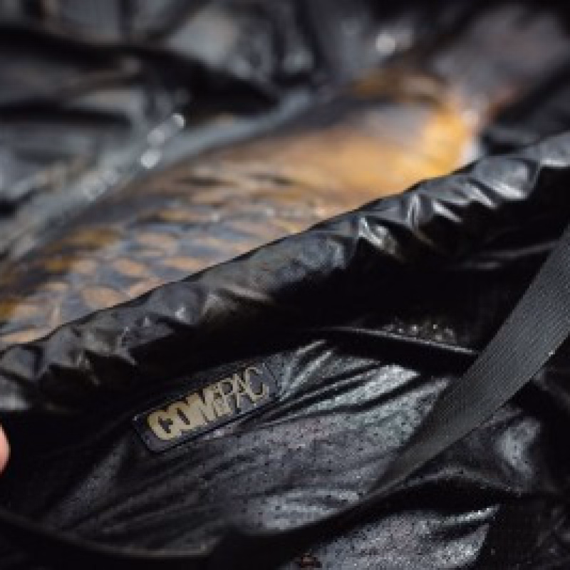 KORDA Compac Retainer Sling Dark Kamo