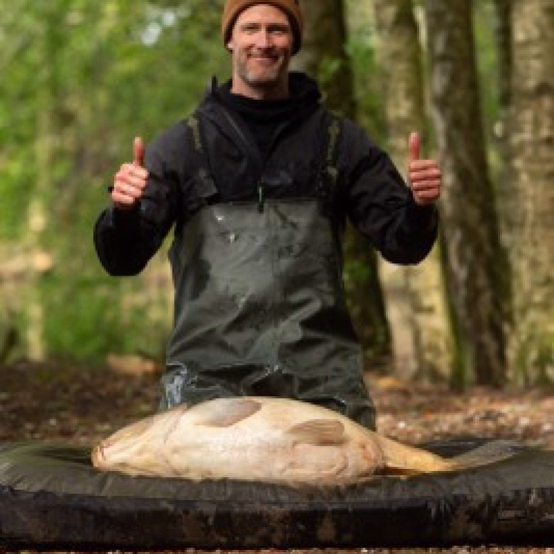 KORDA Compac Hybrid Mat Dark Kamo