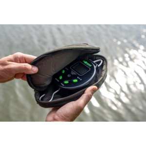 KORDA Compac Digital Scales Pouch Dark Kamo 1