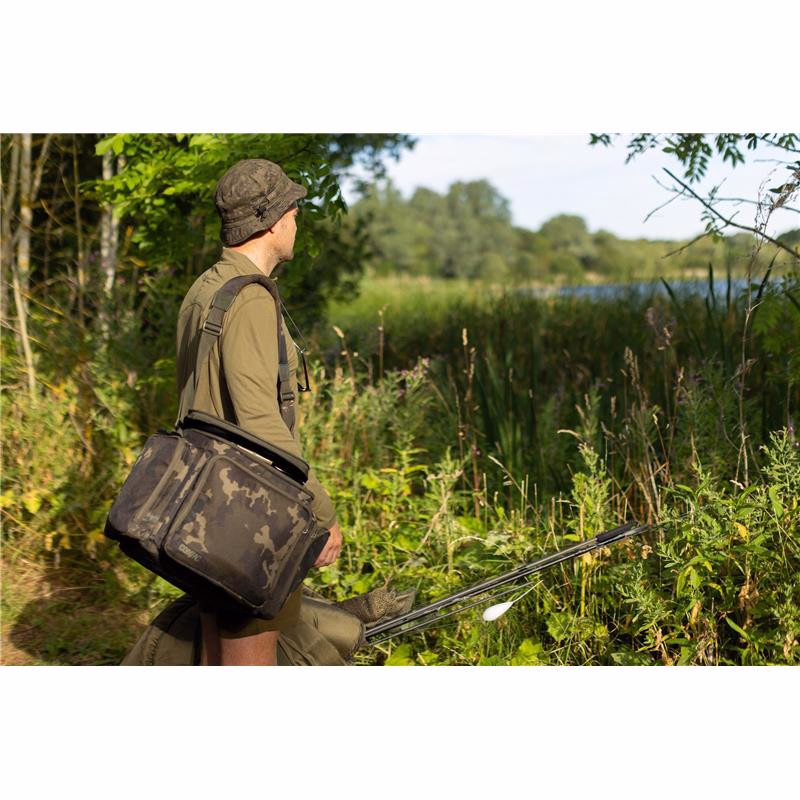 KORDA Compac Cube Carryall Dark Kamo