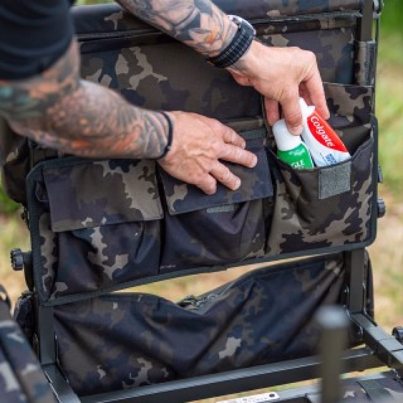 CARP PORTER H-Frame Multi Pocket Dark Kamo